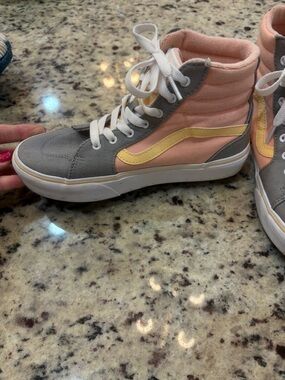 Vans Low-Top Sneakers in Peach, Gray & Yellow